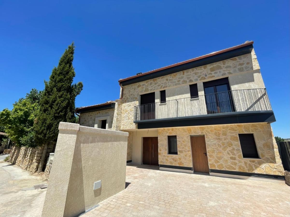Villa El Cipres De Valdeprados Exterior foto